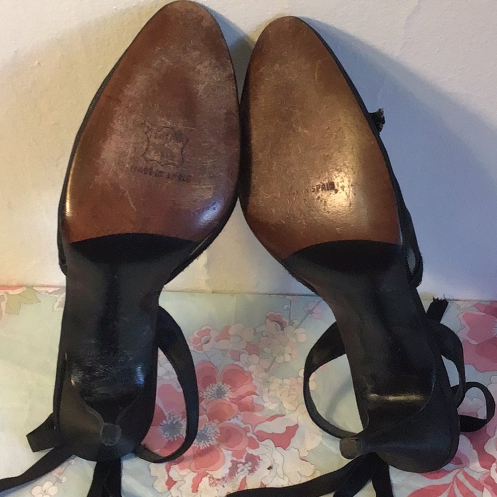 Stuart Weitzman Black Sequin And Mesh Heels - image 7